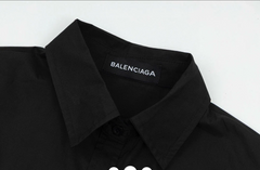 tape-embossed logo shirt on back
