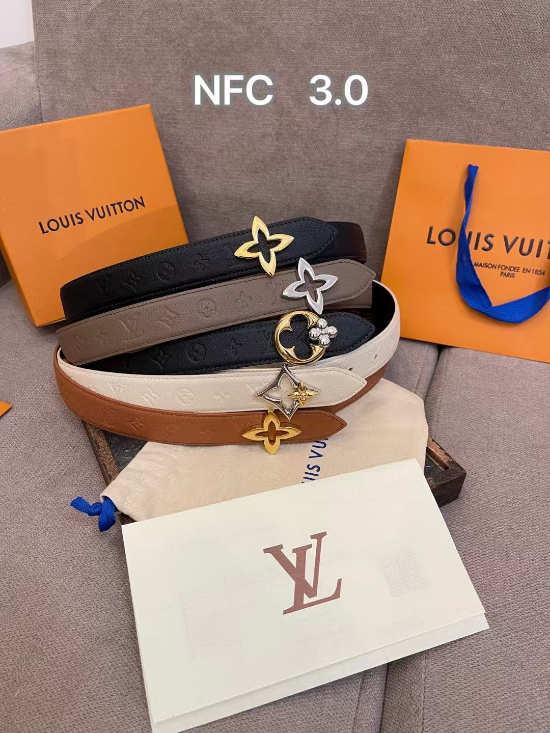 Double sided waist belt for men
