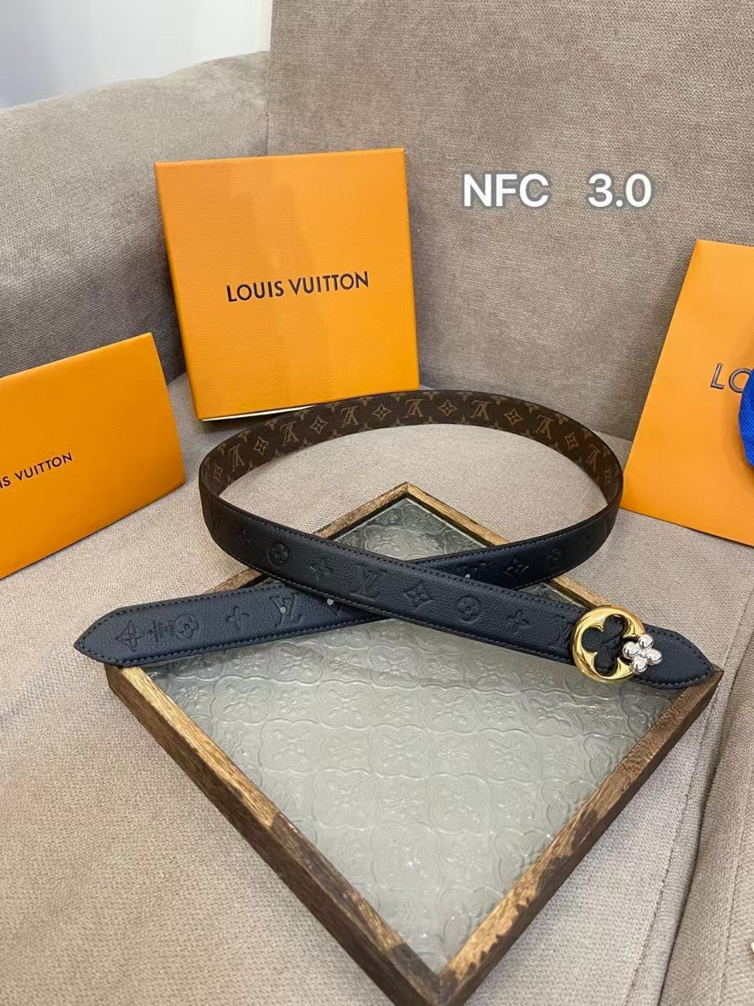 Double sided waist belt for men