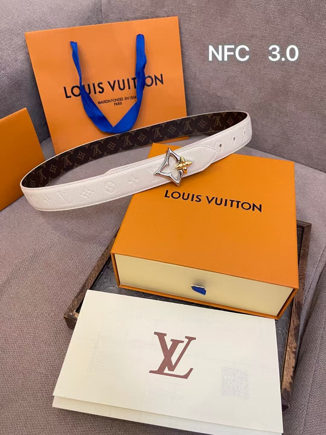 Double sided waist belt for men
