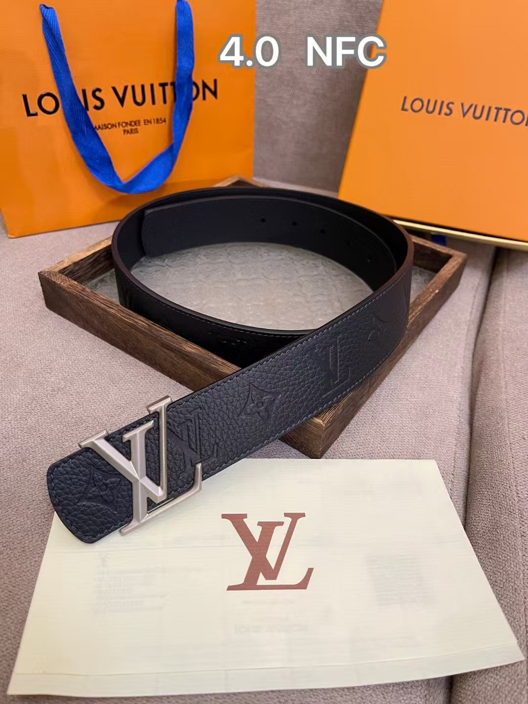Classic double-sided belt for men