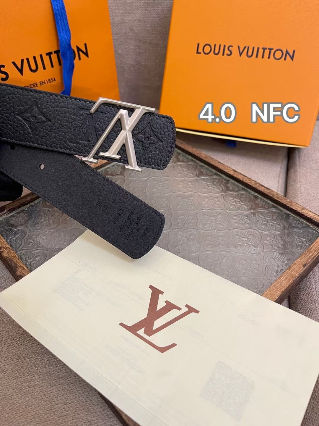 Classic double-sided belt for men