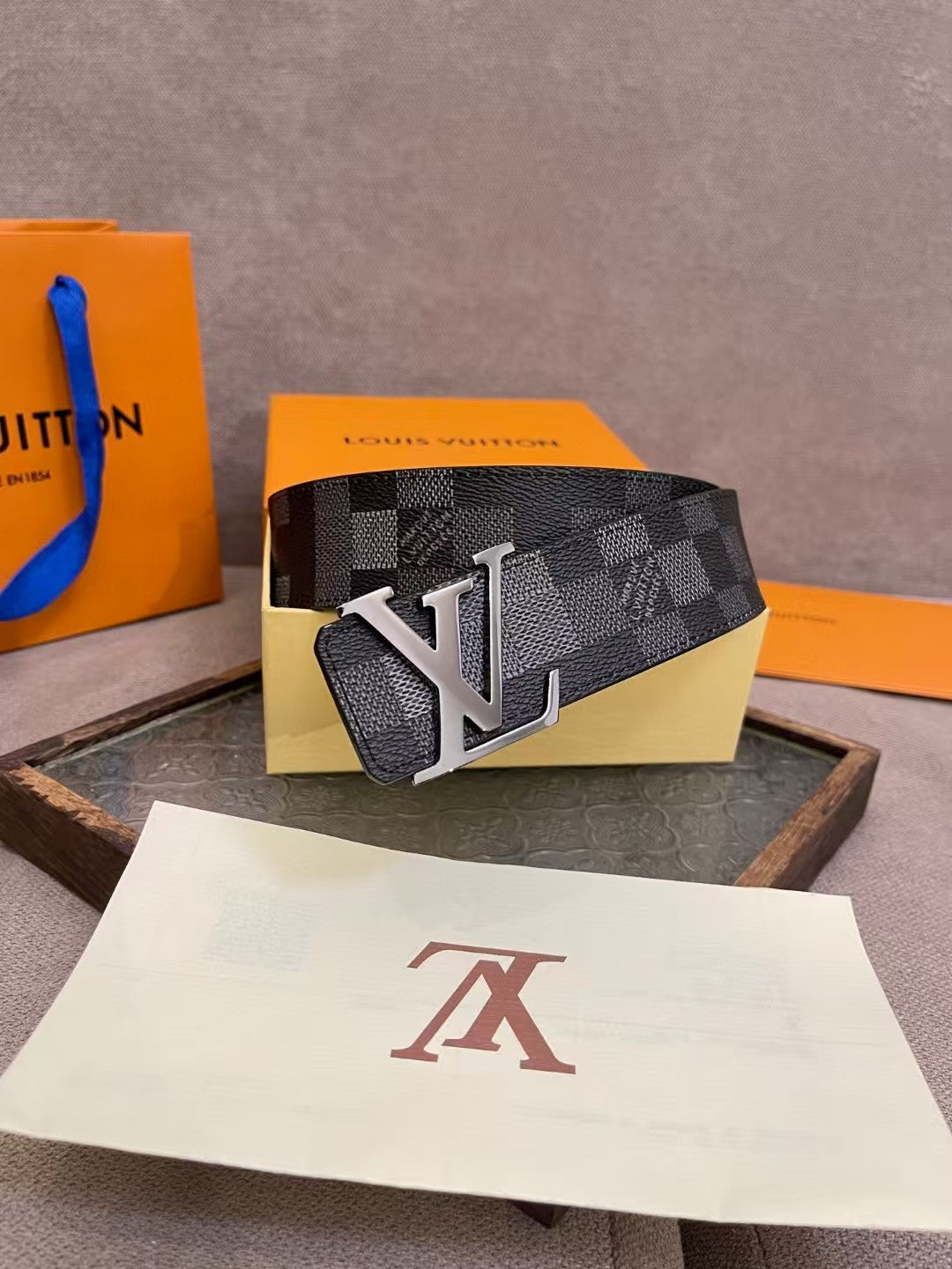 Double sided waist belt for men