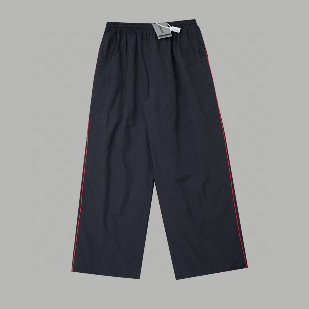 Embroidery sports suit