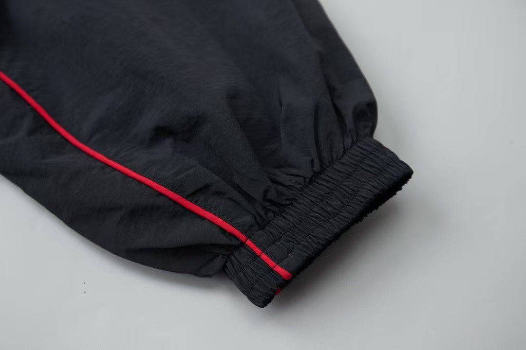 Embroidery sports suit