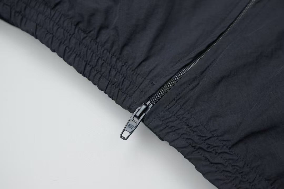Embroidery sports suit