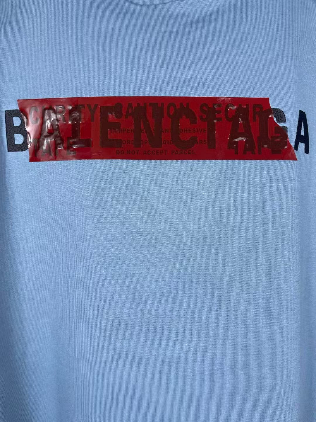 Embroidered tape pressed short sleeved T-shirt
