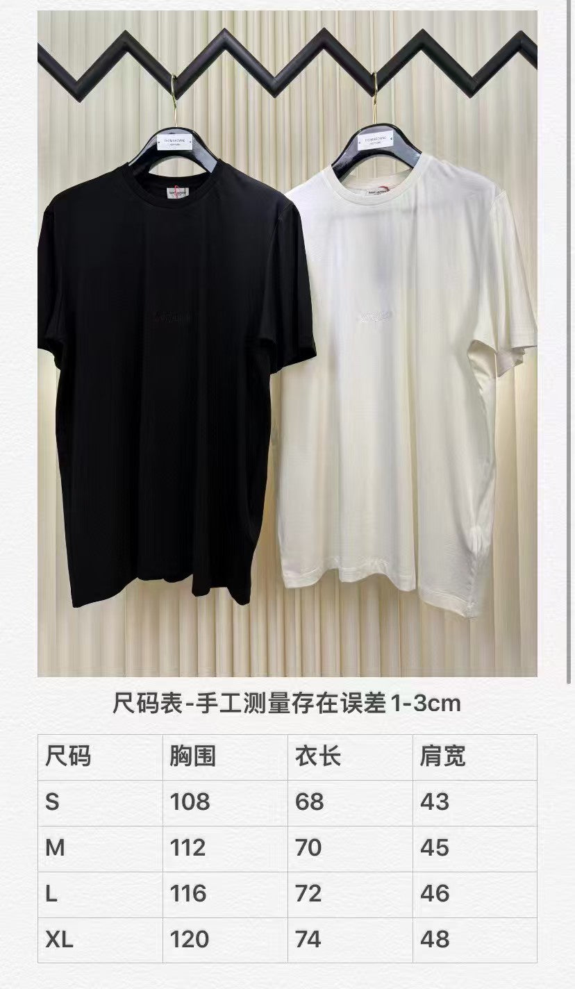 Embroidered short sleeved T-shirt