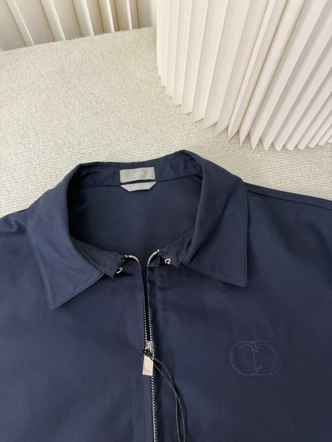 Embroidered collar jacket