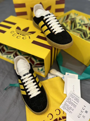 Man and woman Low Top Sneakers