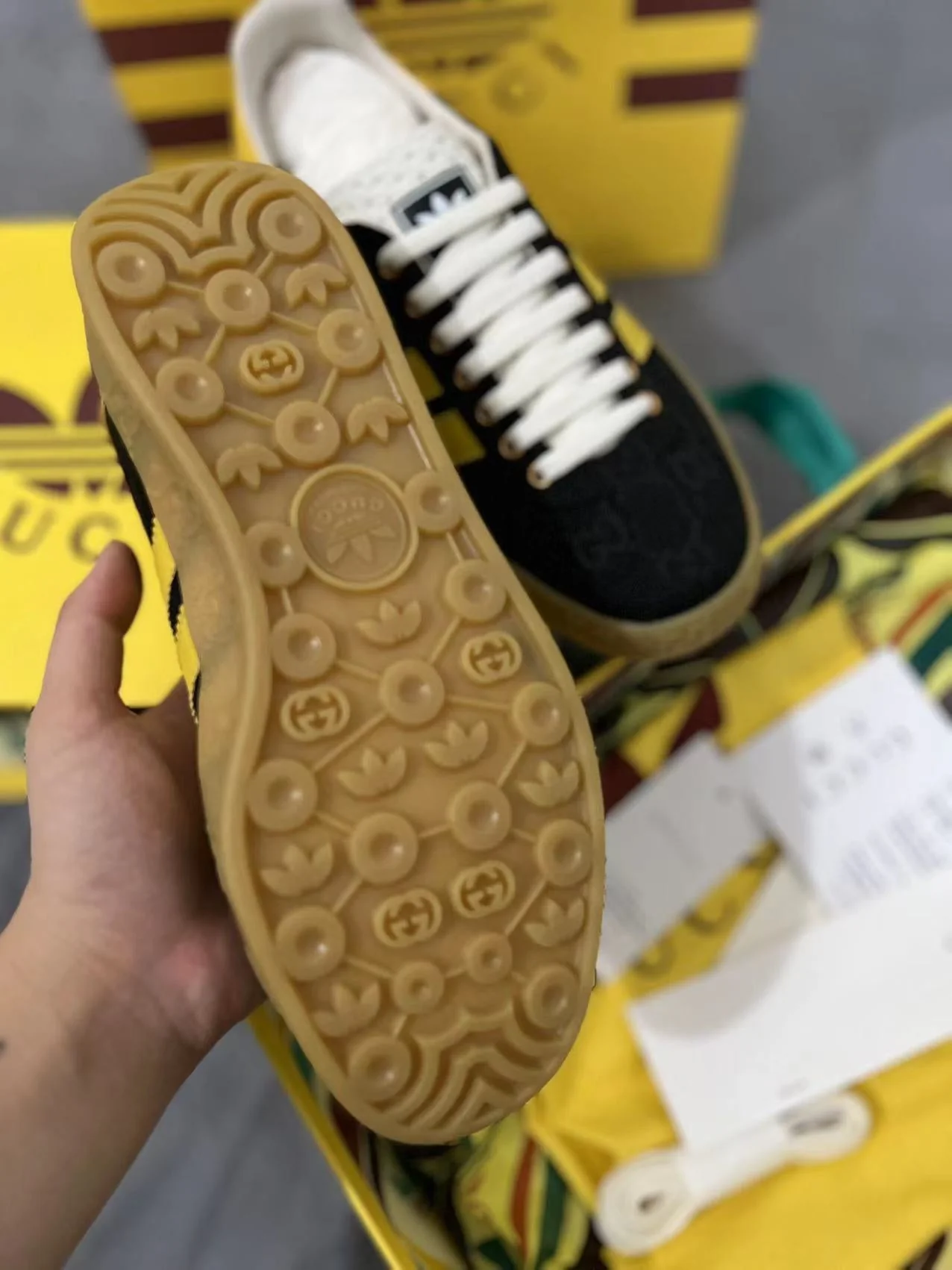 Man and woman Low Top Sneakers
