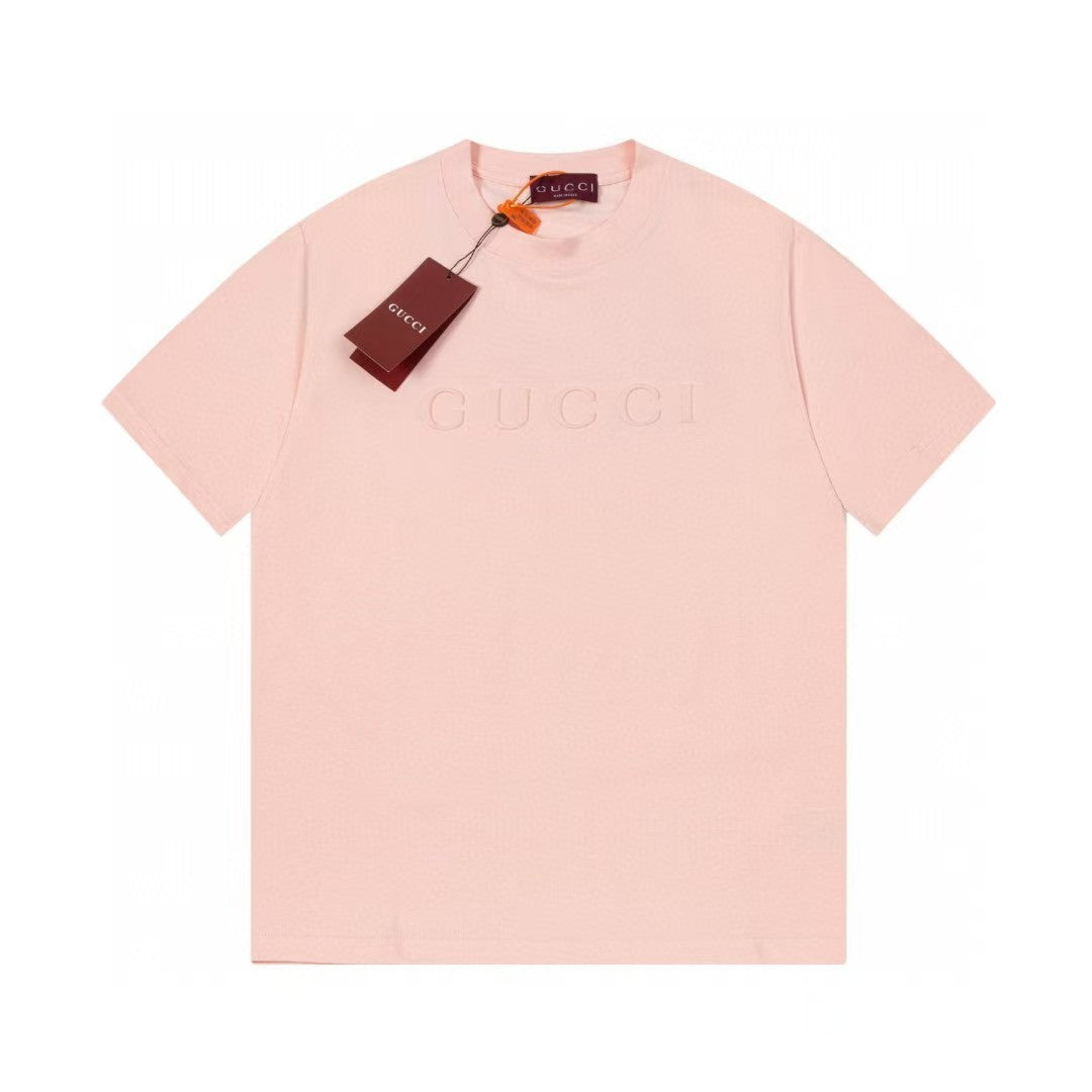 Short sleeved T-shirt with embossed letters