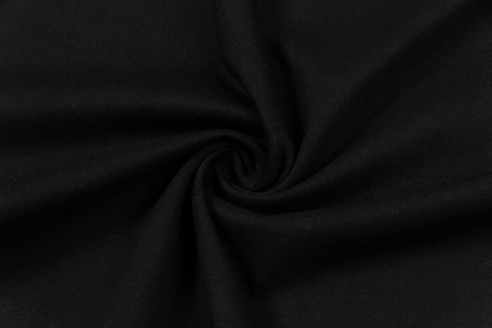 Embossed short sleeved T-shirt