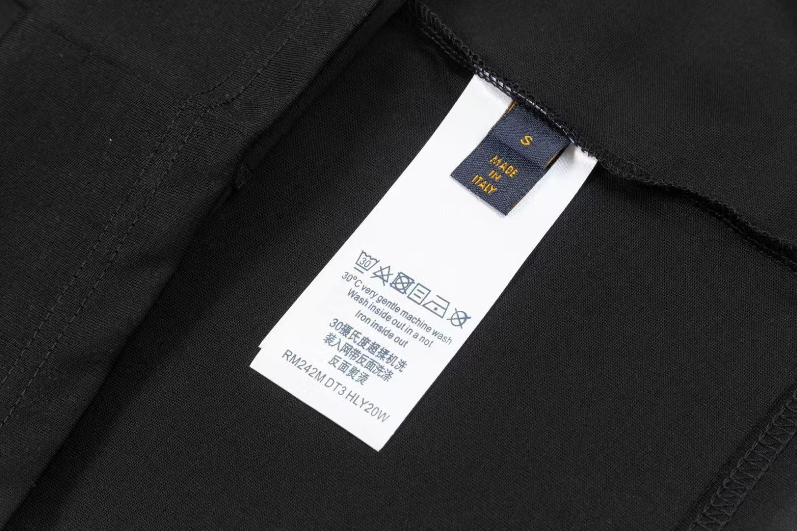New Short Sleeve T-shirt with Color Bar