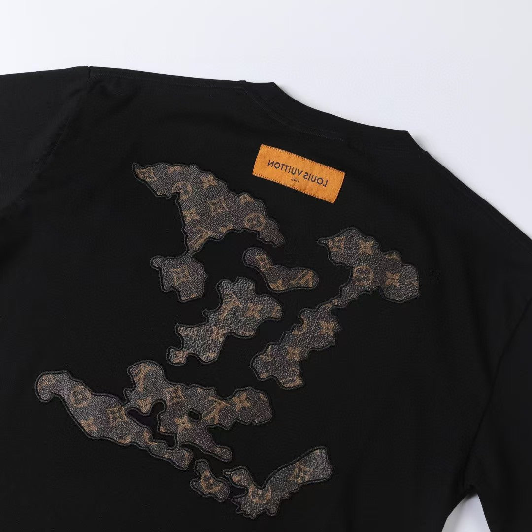New embroidered short sleeved T-shirt