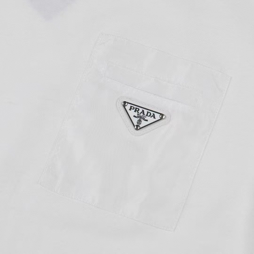 Spring and summer chest pocket short sleeved T-shirt