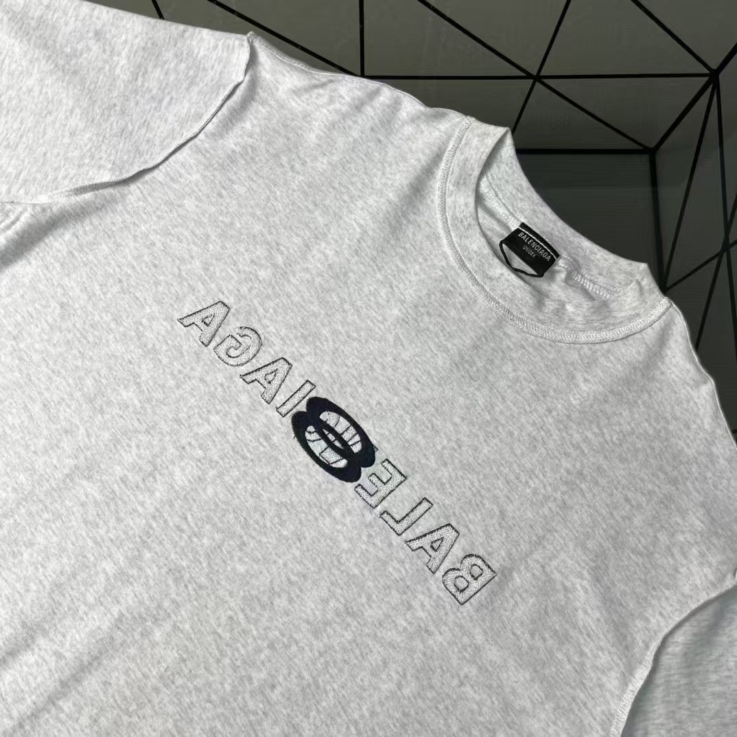 Men's anti embroidery short sleeved T-shirt