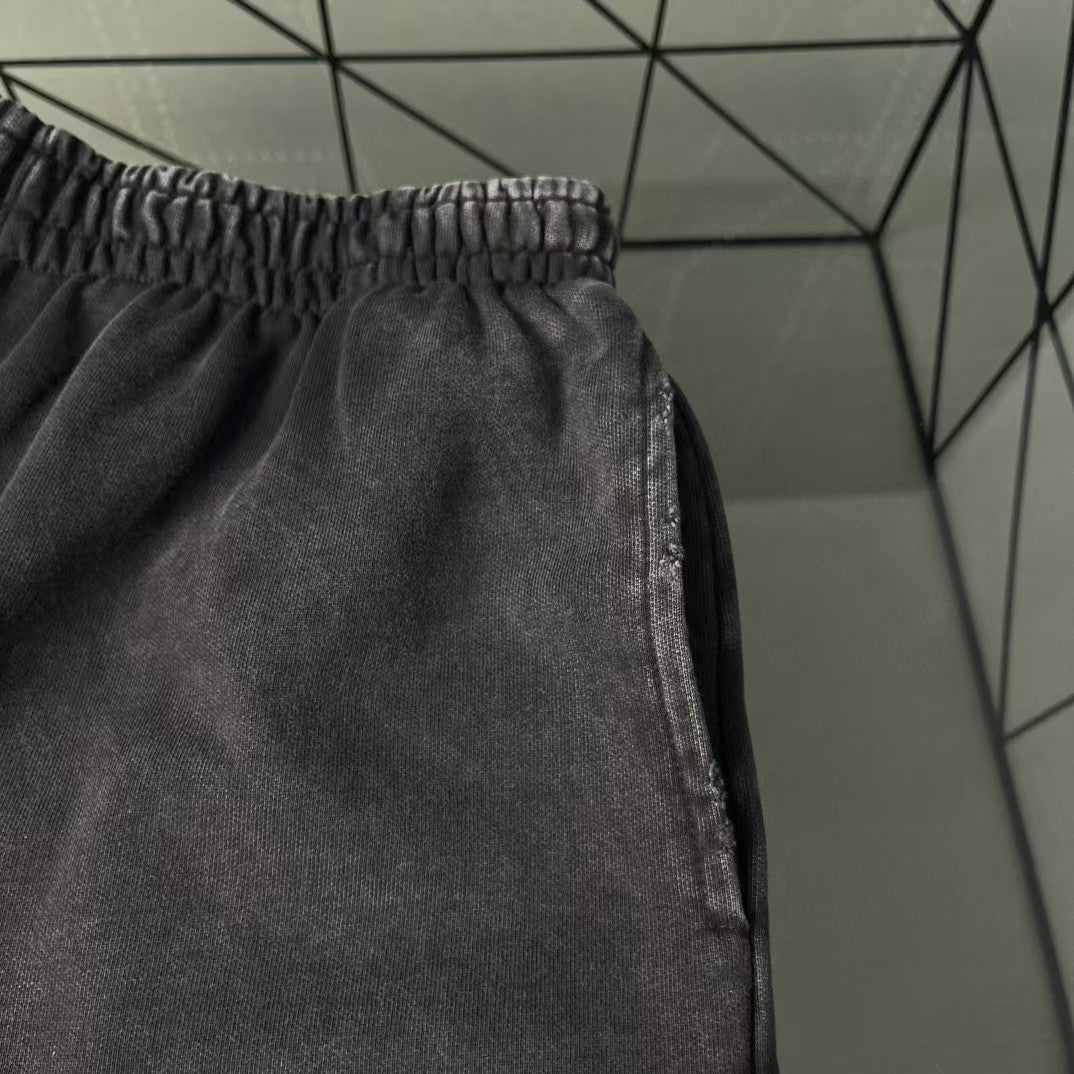 Flame fried snowflake washed ripped shorts