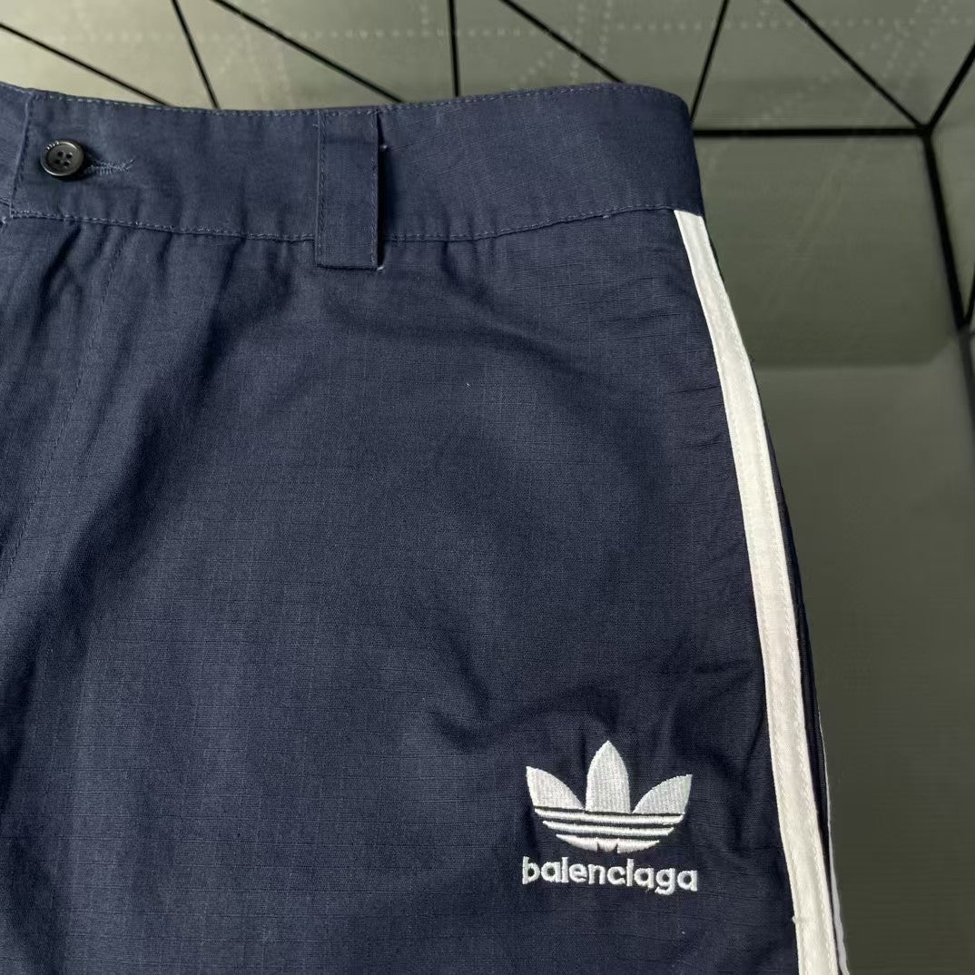 Embroidered three bar navy blue workwear shorts