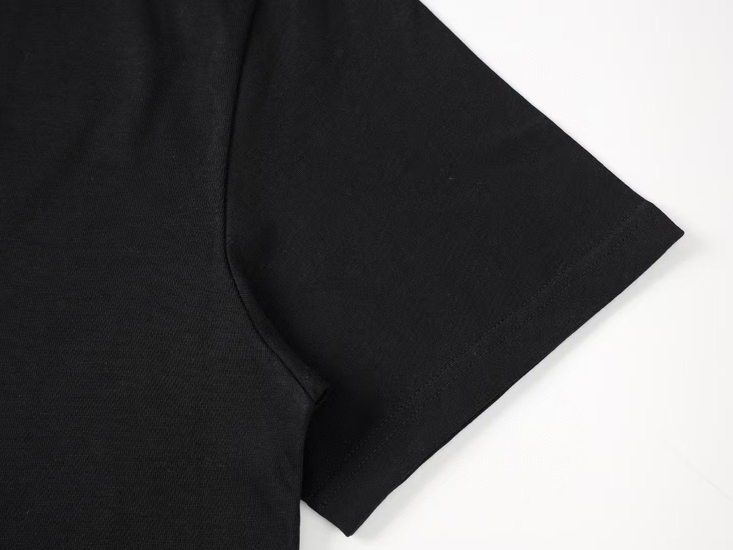 Men's round neck short sleeved T-shirt
