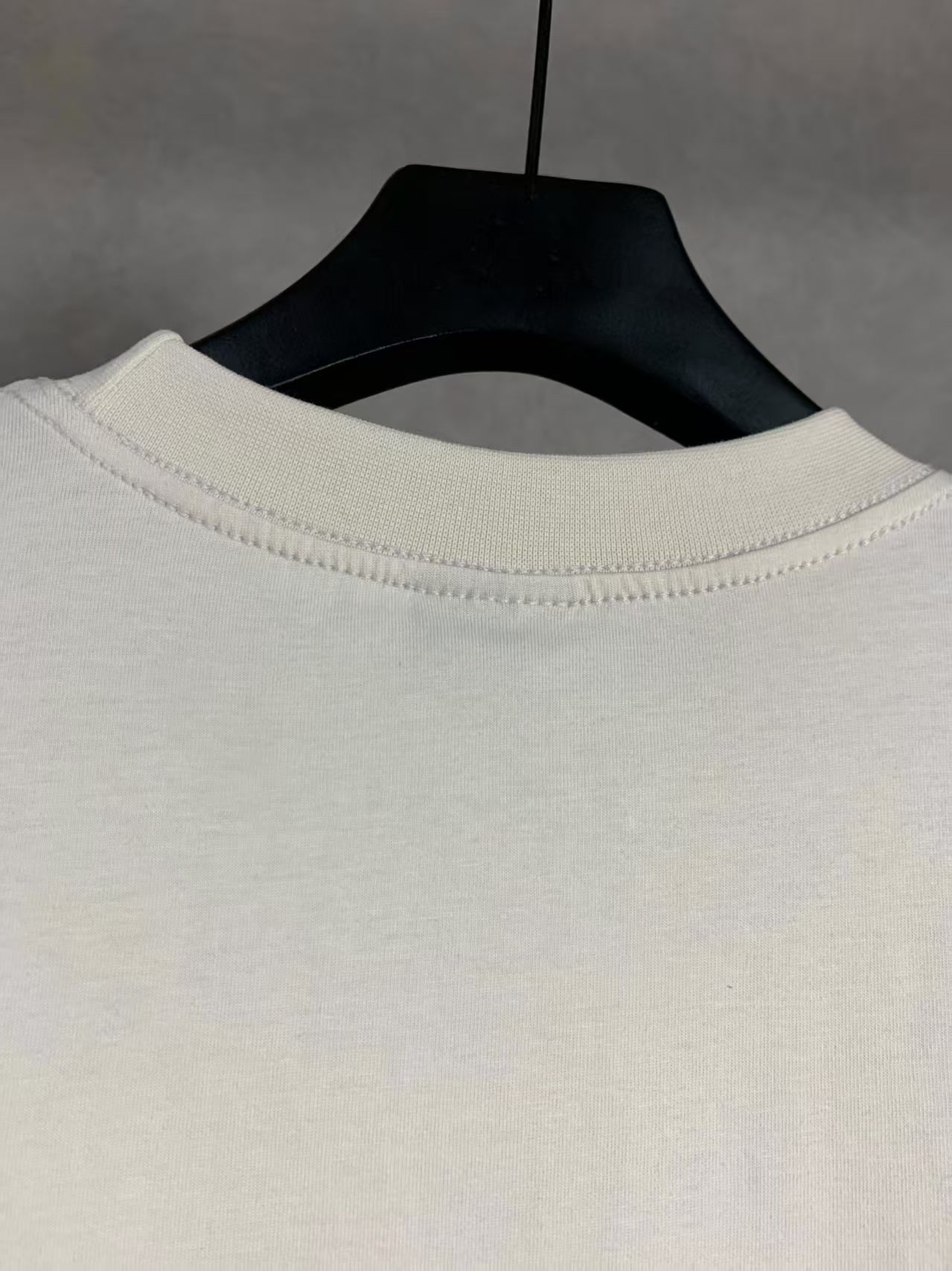 Men's round neck short sleeved T-shirt