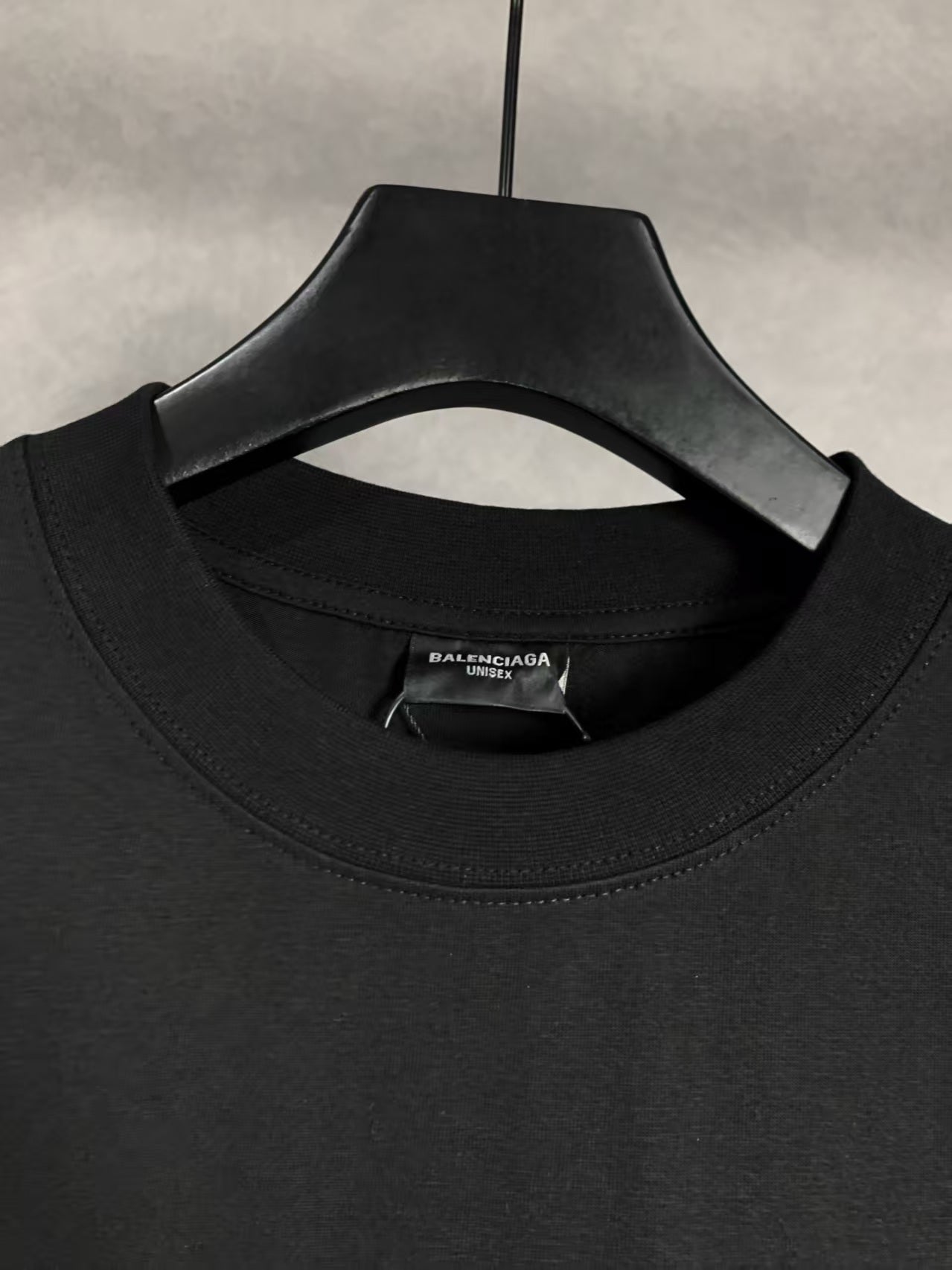 Men's round neck short sleeved T-shirt