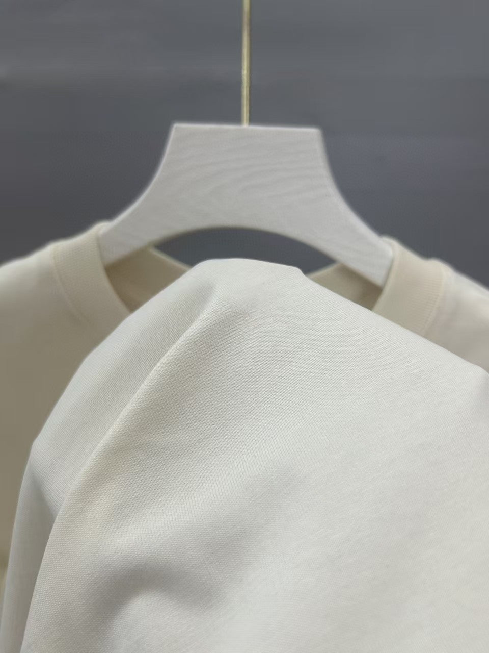 Men's embroidered short sleeved T-shirt