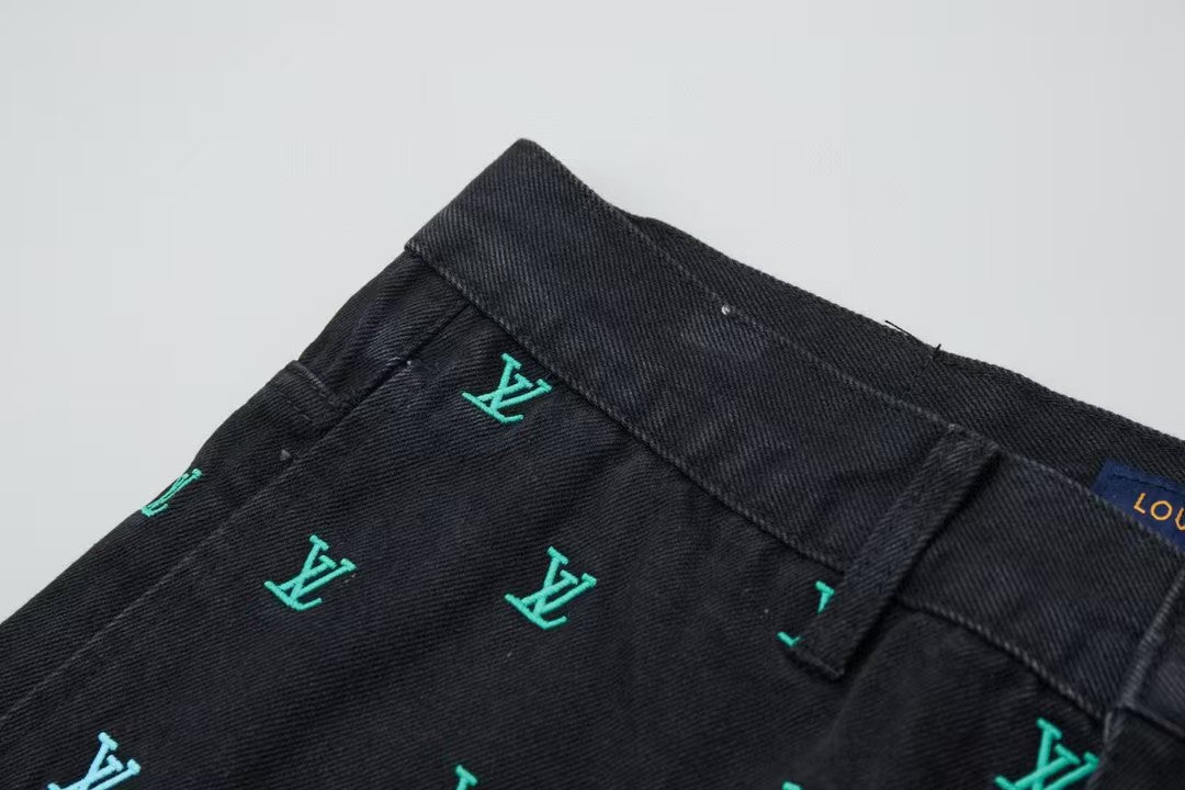 Spring and summer new heavy-duty embroidered denim shorts