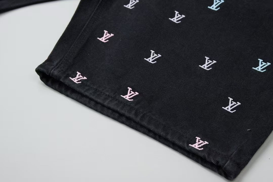 Spring and summer new heavy-duty embroidered denim shorts