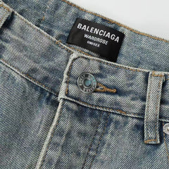 Wear out nostalgic denim shorts for both men and women