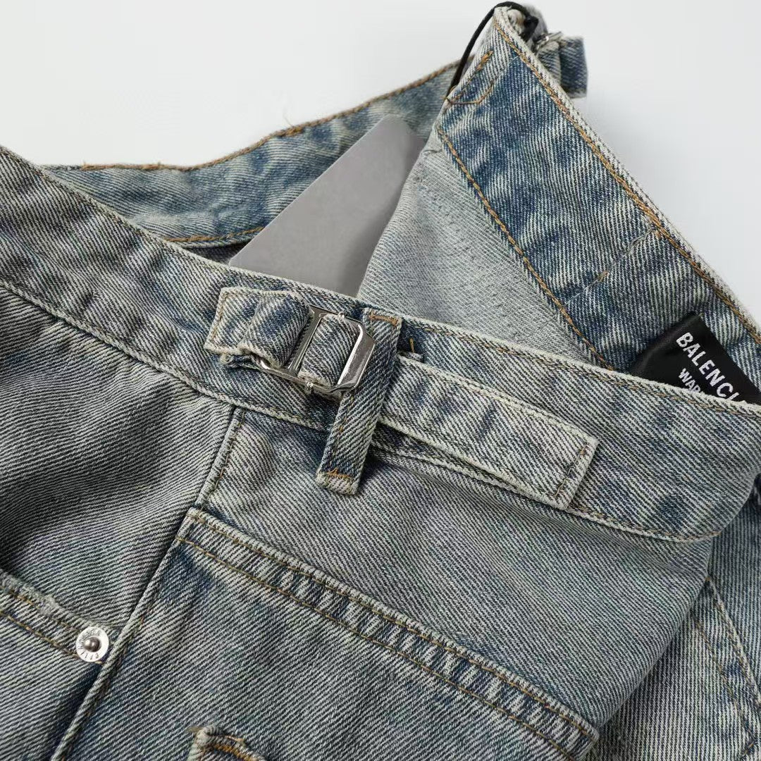 Wear out nostalgic denim shorts for both men and women