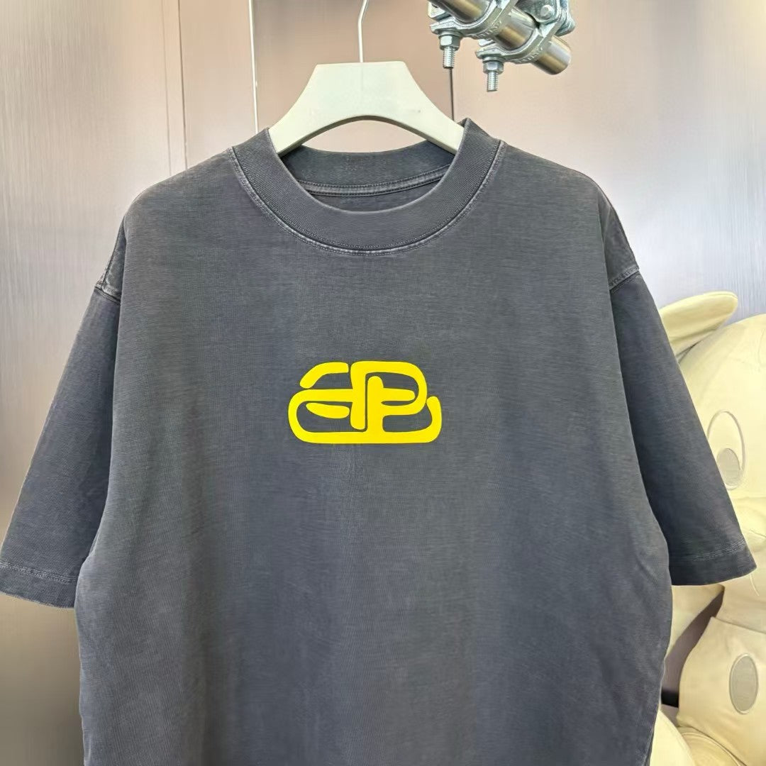 Men's round neck short sleeved T-shirt