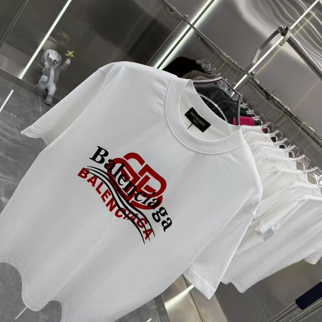 Men's round neck short sleeved T-shirt
