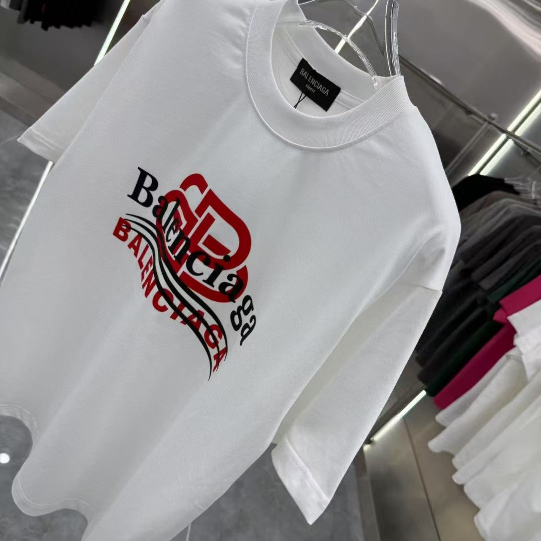 Men's round neck short sleeved T-shirt