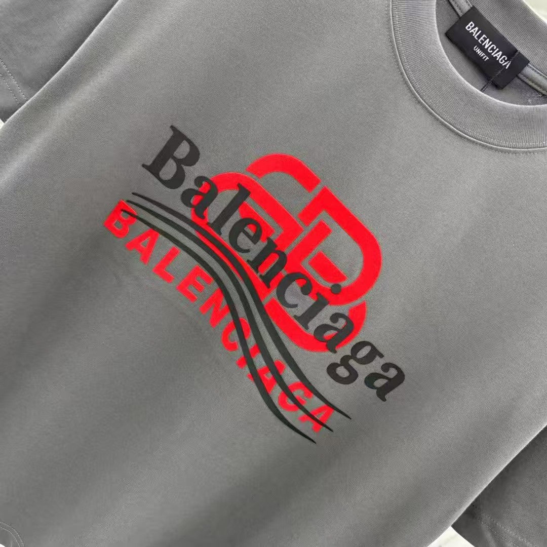 Men's round neck short sleeved T-shirt