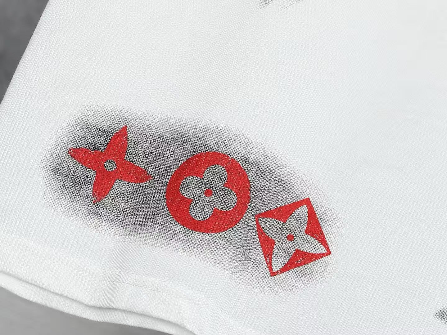 Men's graffiti hand-painted short sleeved T-shirt