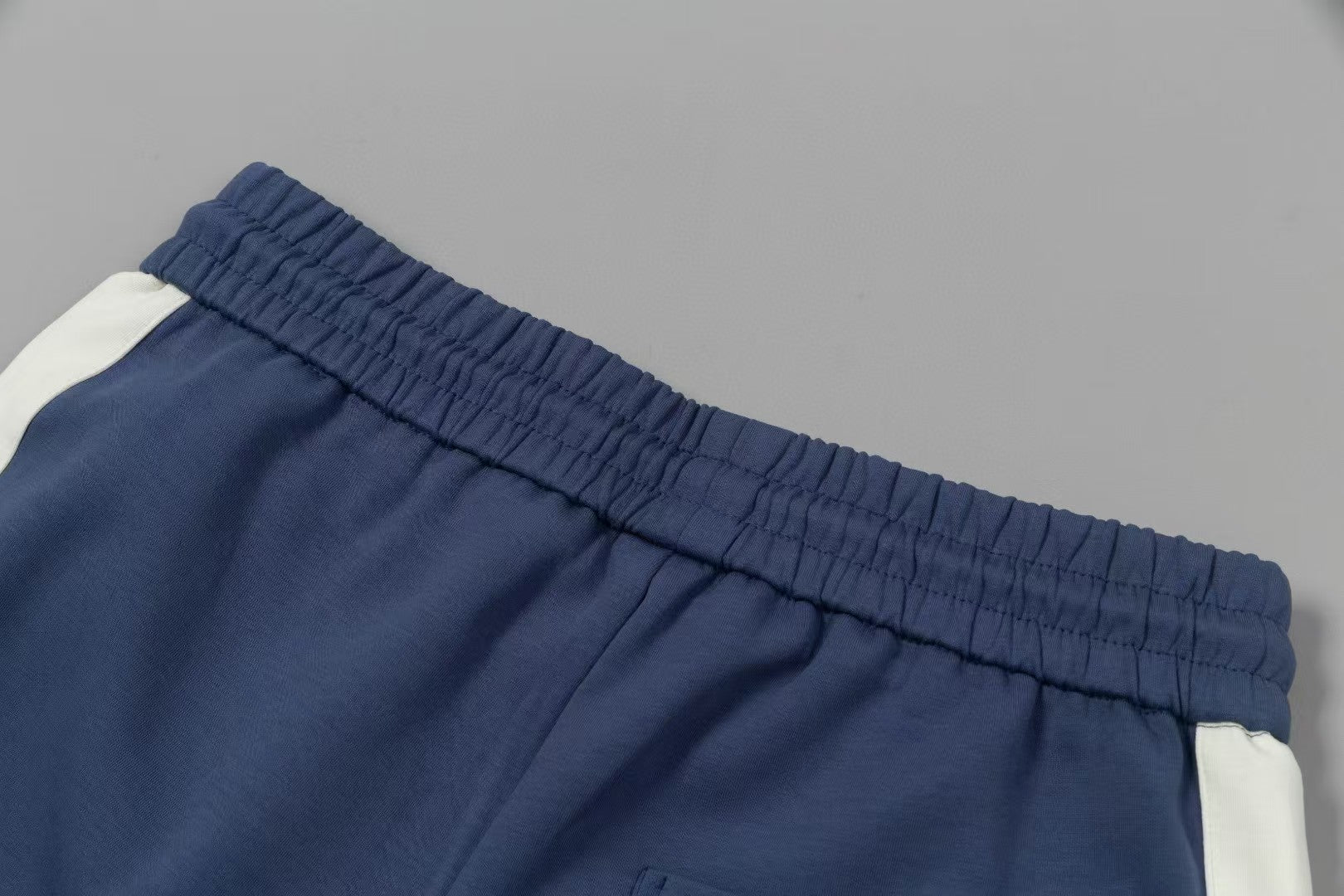 Men's spliced three-dimensional shorts