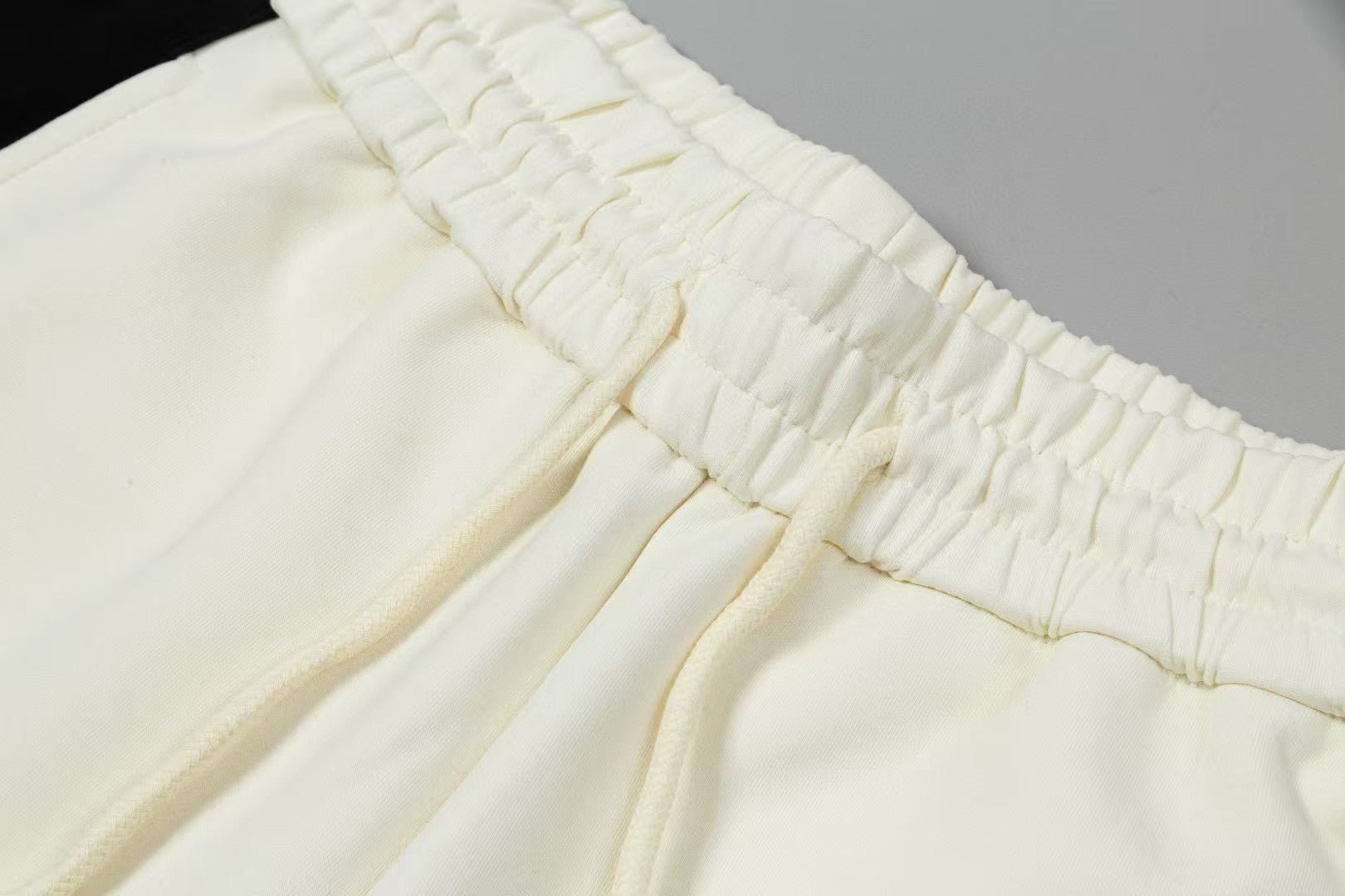 Men's spliced three-dimensional shorts