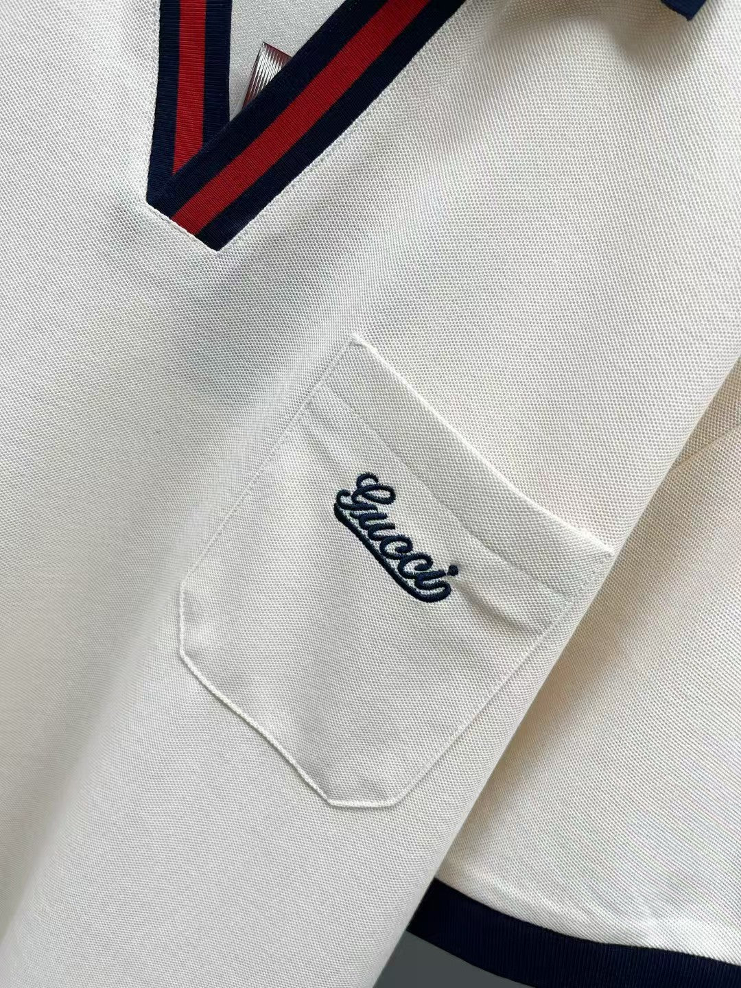 Men's and women's new pocket embroidered short sleeved T-shirt
