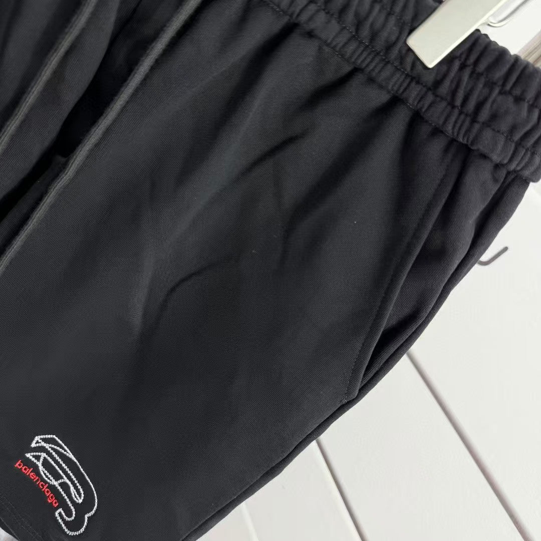 Men's embroidered looped shorts