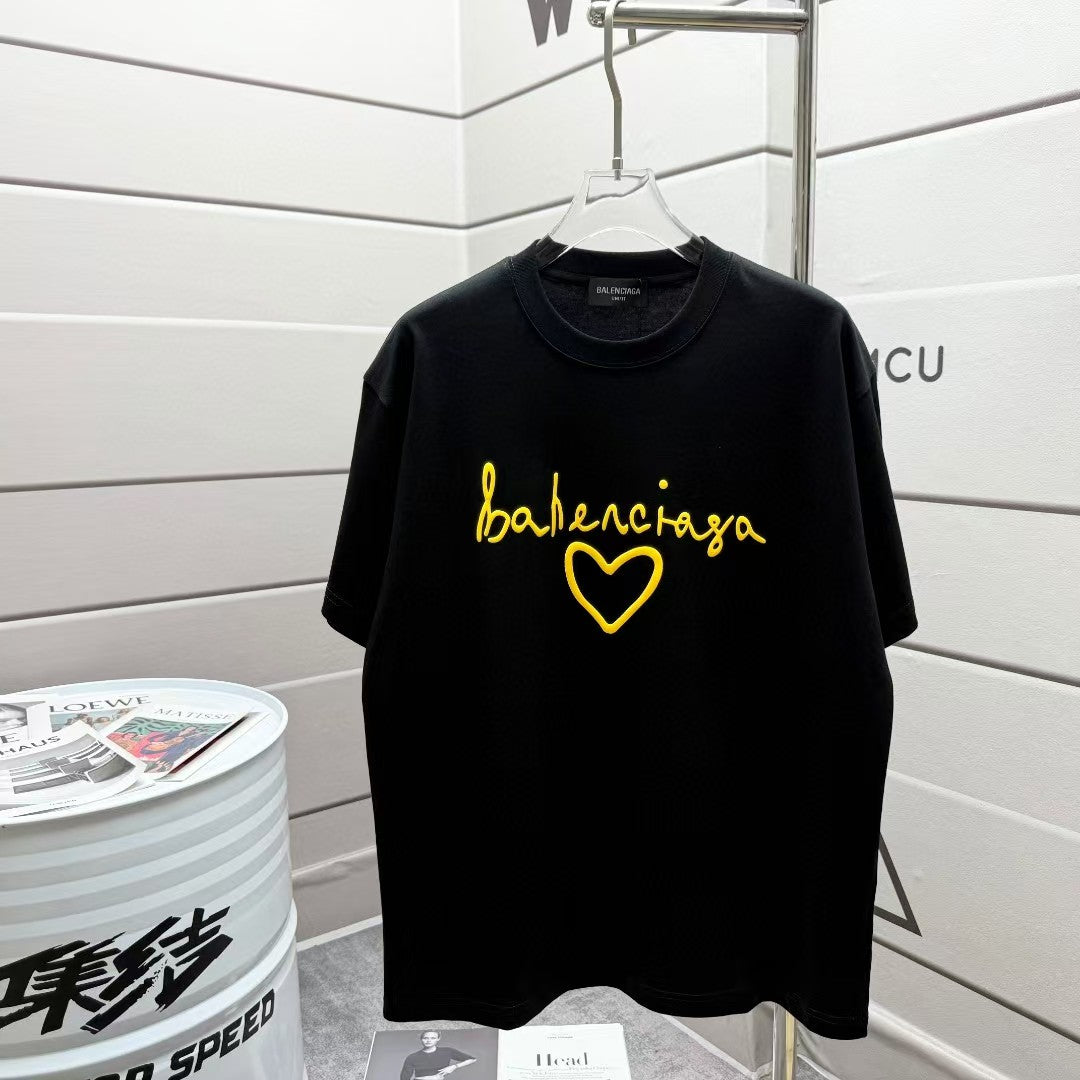 Men's new short sleeved T-shirt