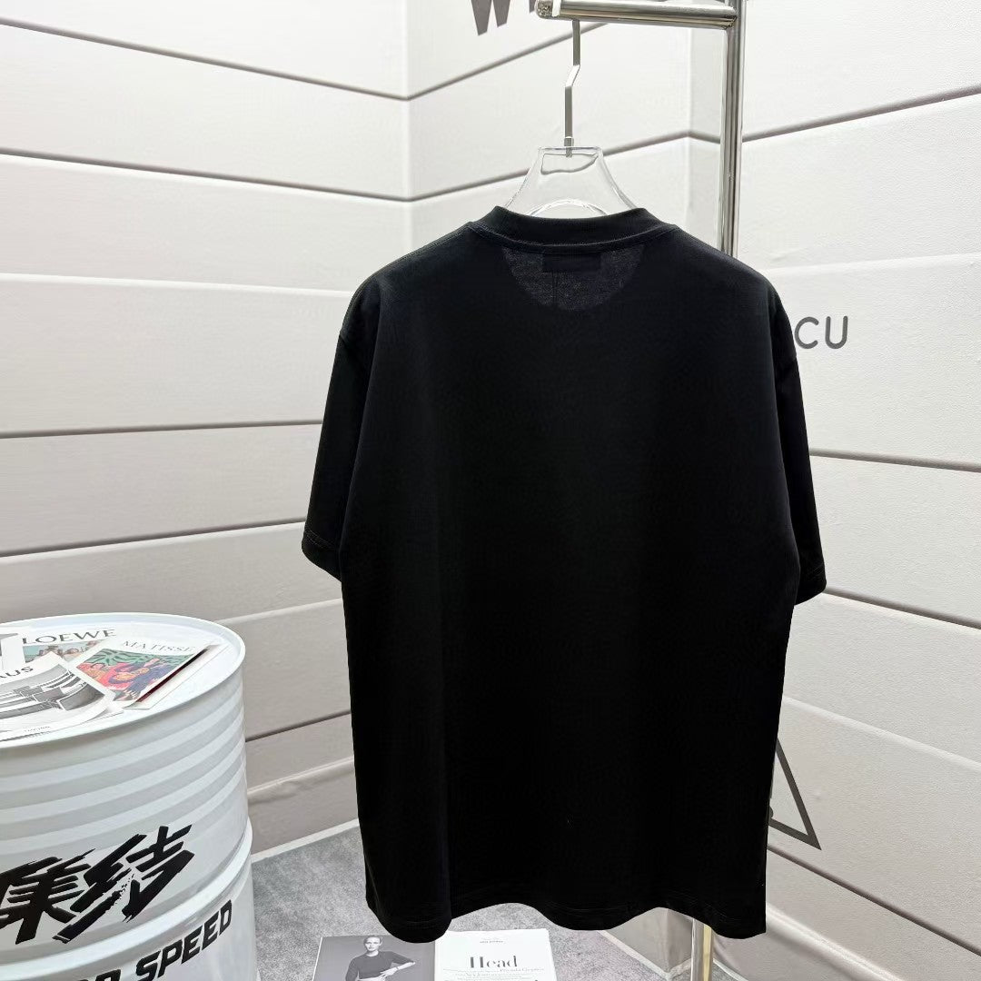 Men's new short sleeved T-shirt