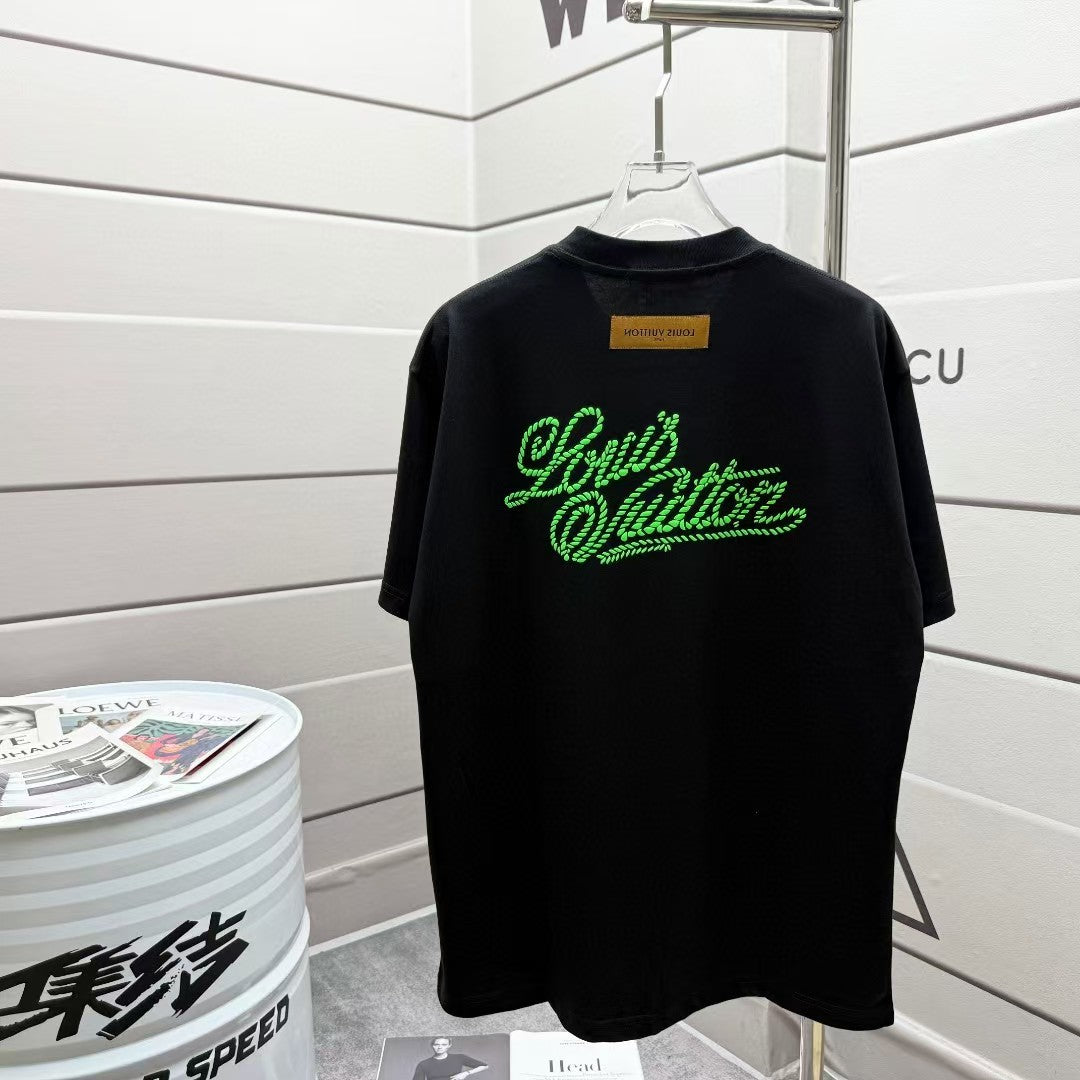Men's new classic short sleeved T-shirt