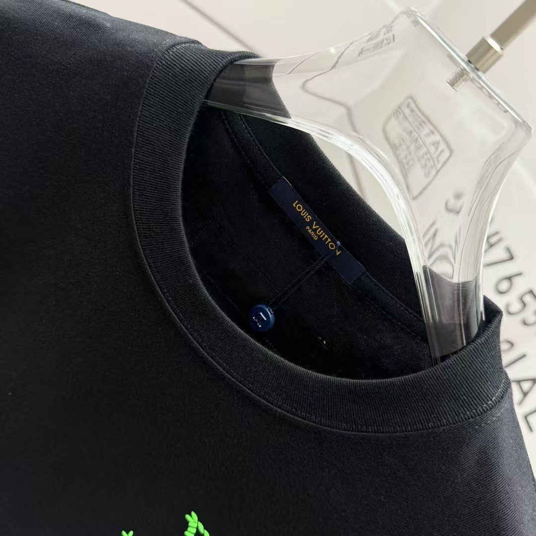 Men's new classic short sleeved T-shirt
