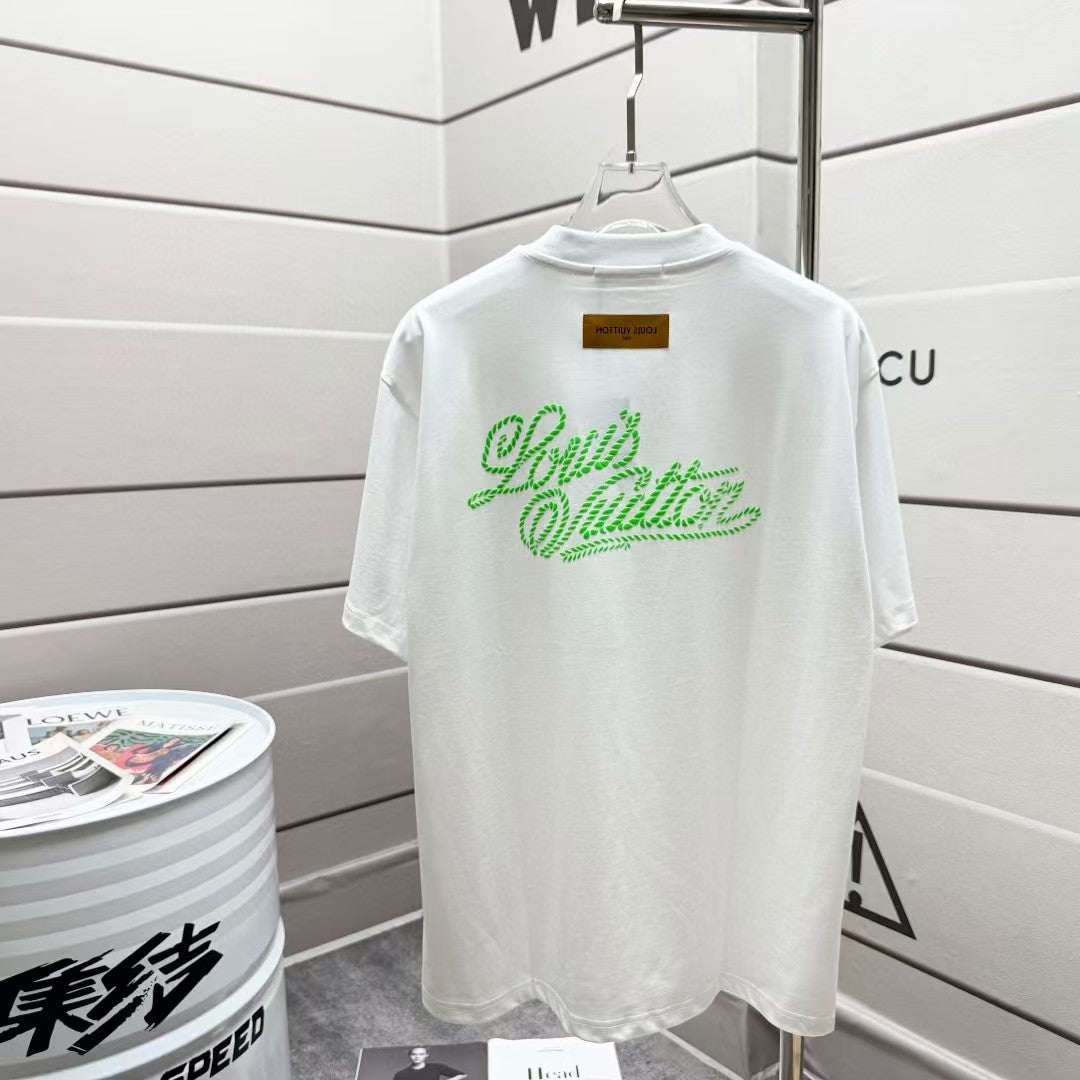 Men's new classic short sleeved T-shirt