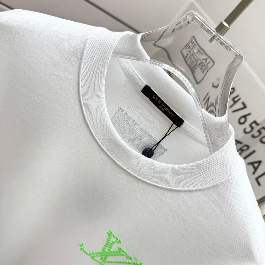 Men's new classic short sleeved T-shirt