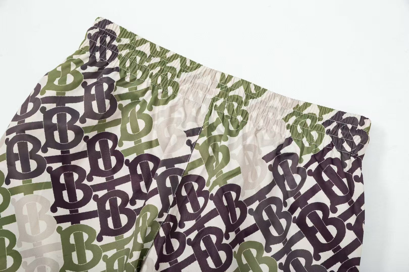 New quick drying beach shorts