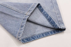 Embroidered denim shorts with back pocket