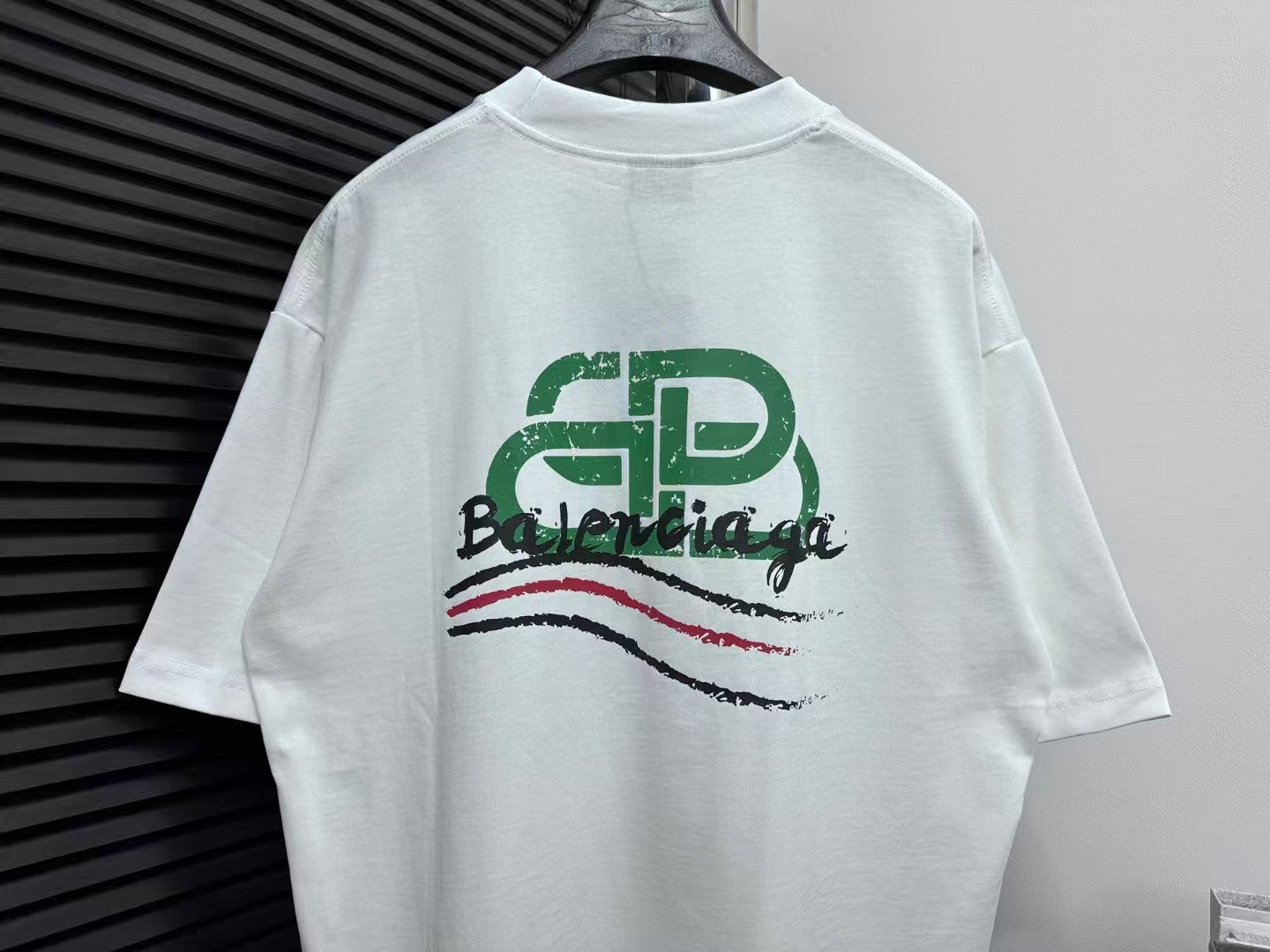 Men's printed short sleeved T-shirt