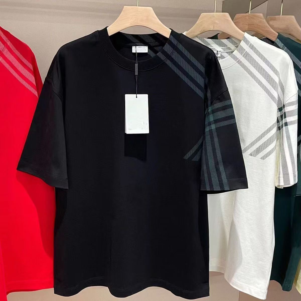 Classic short sleeved T-shirt